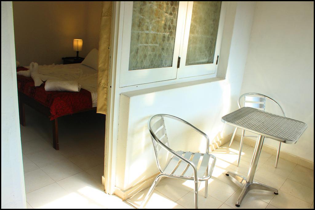 Mount Villa Dehiwala-Mount Lavinia Kamer foto
