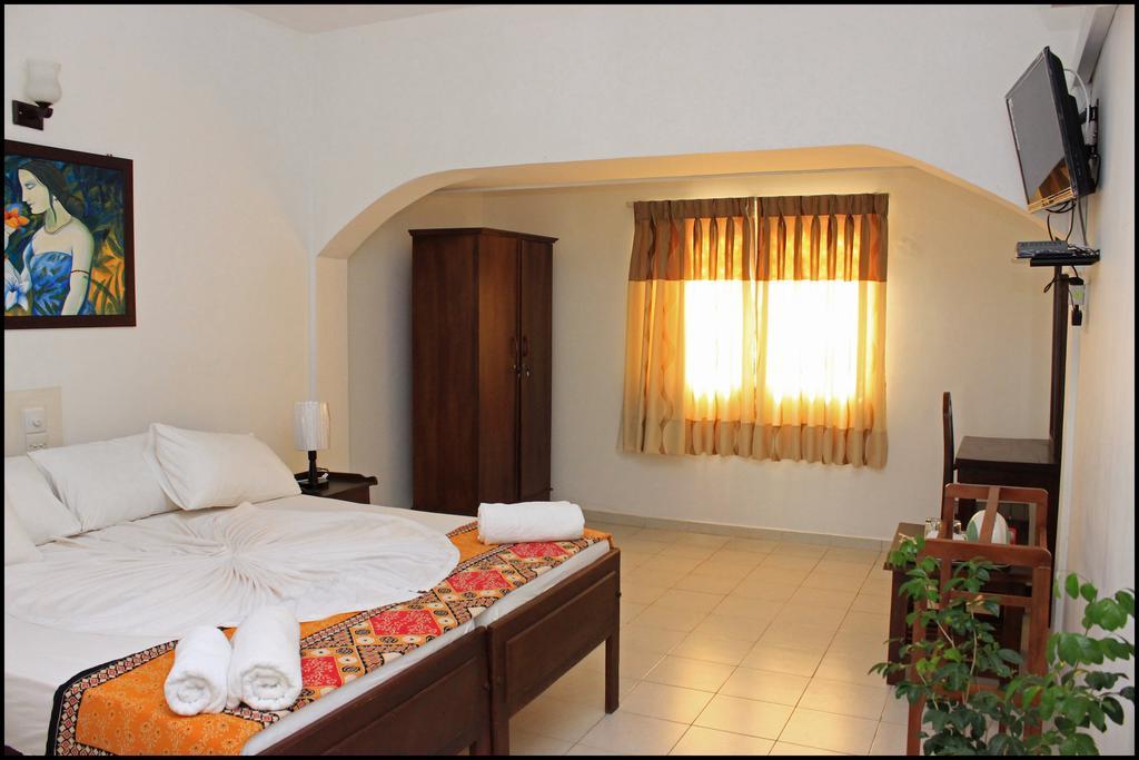Mount Villa Dehiwala-Mount Lavinia Kamer foto